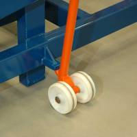 for moving manually the machine